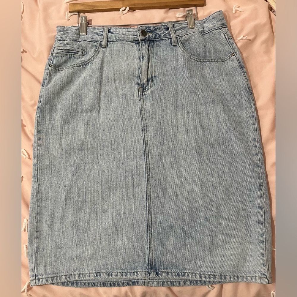 The Main Street Exchange Denim Distressed knee length jean skirt
